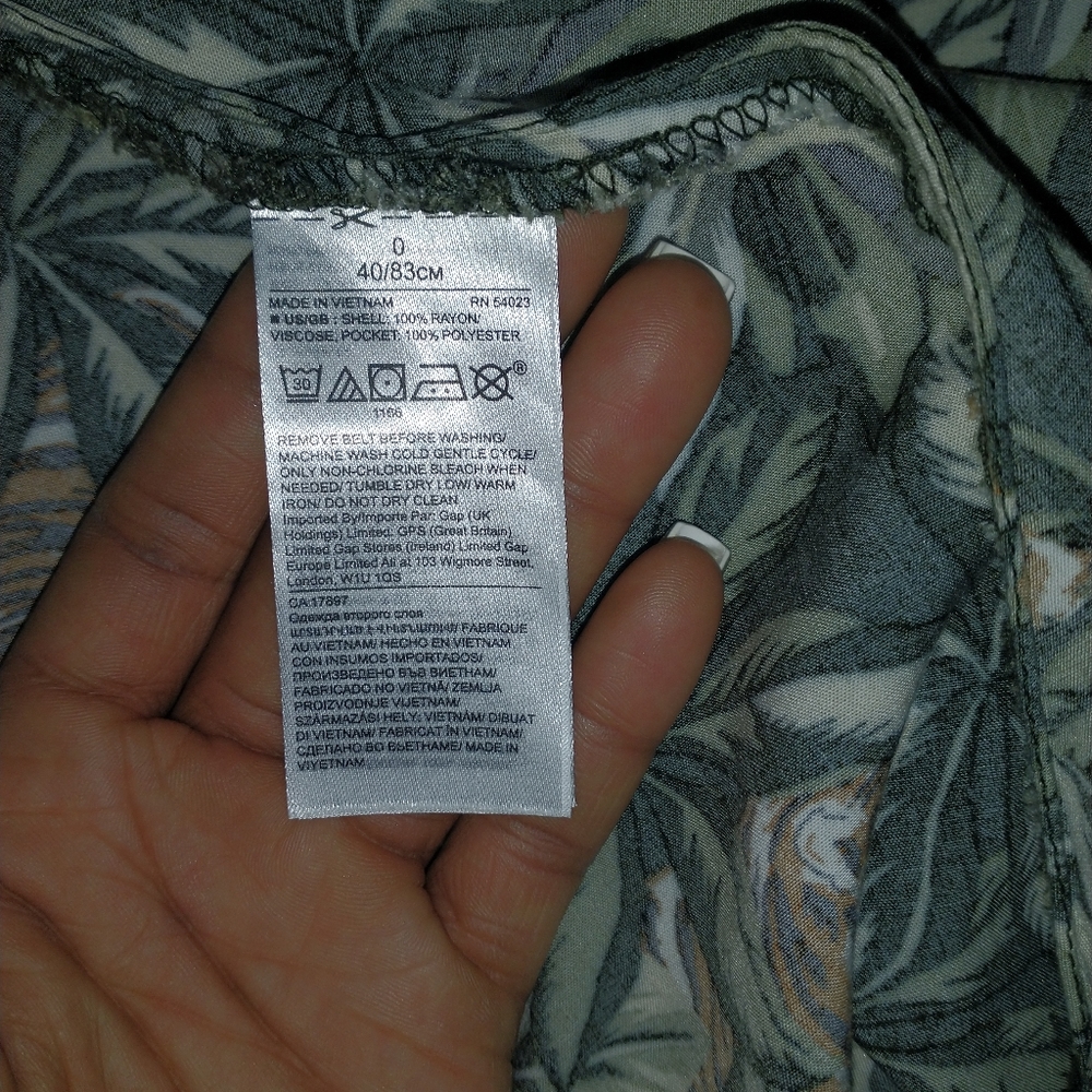 Banana republic's women green tiger printed handkerchief hem wrap dress - Picture 7 of 11